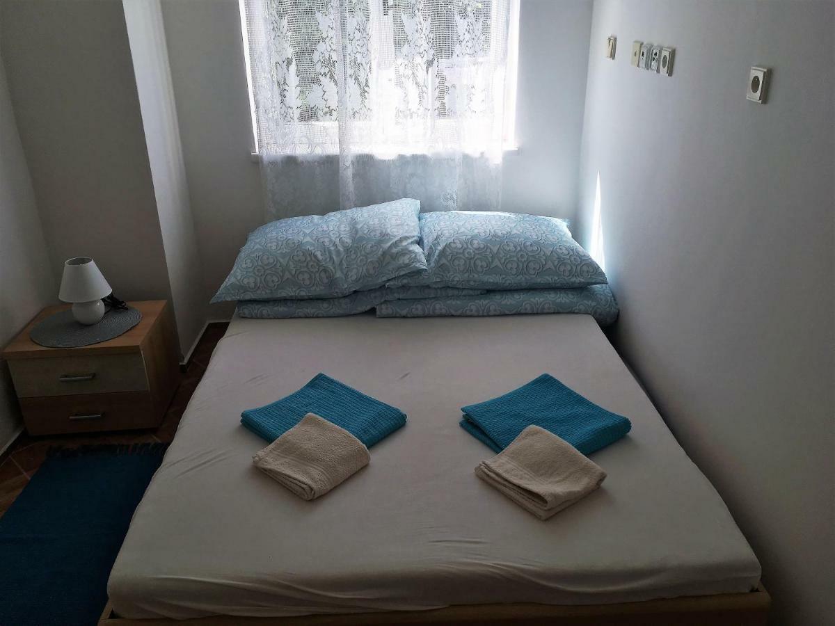 Dvacitka Apartment Ceske Budejovice Luaran gambar